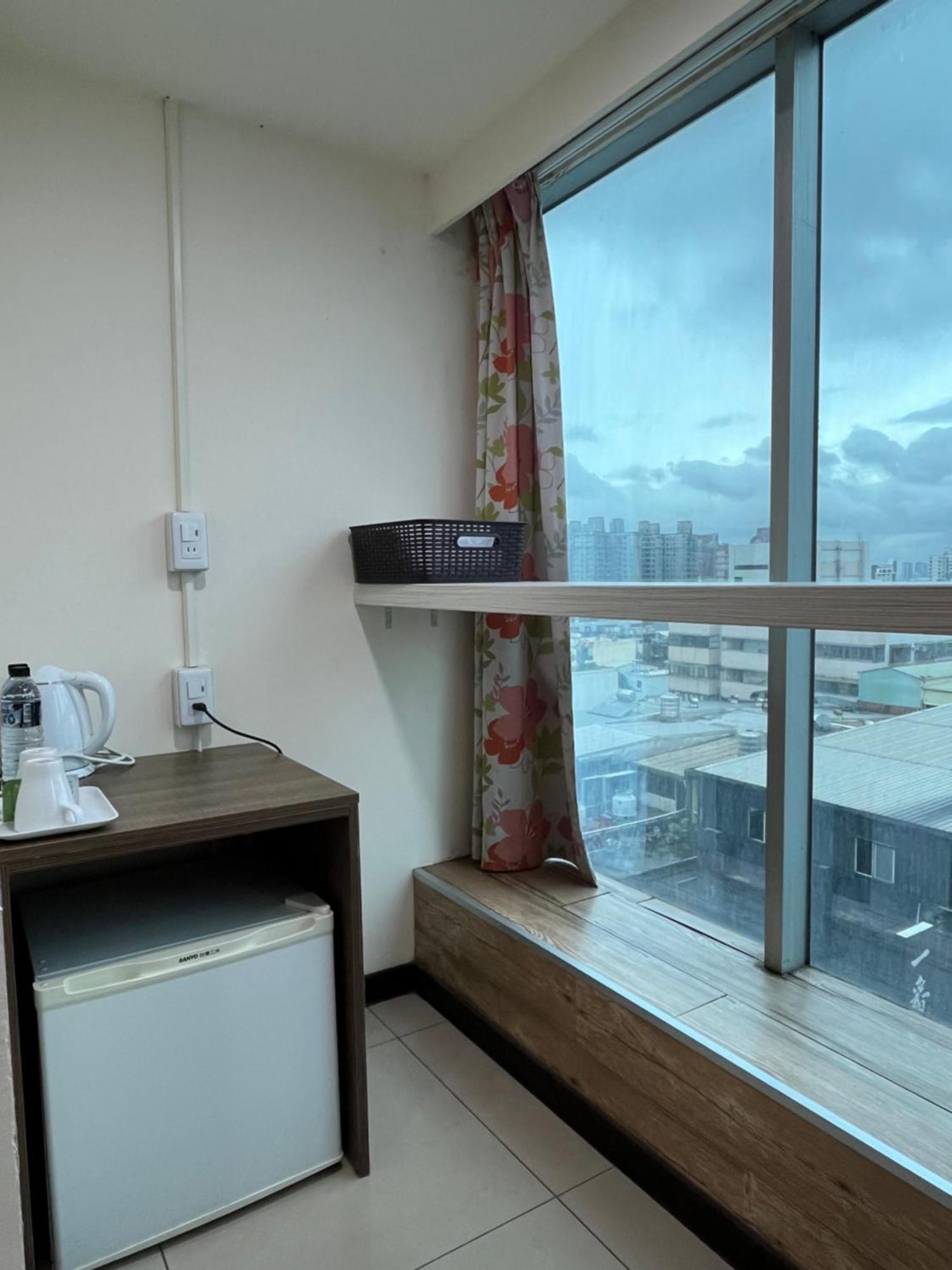 Yi Dian Yuan Hotel Csungli Szoba fotó