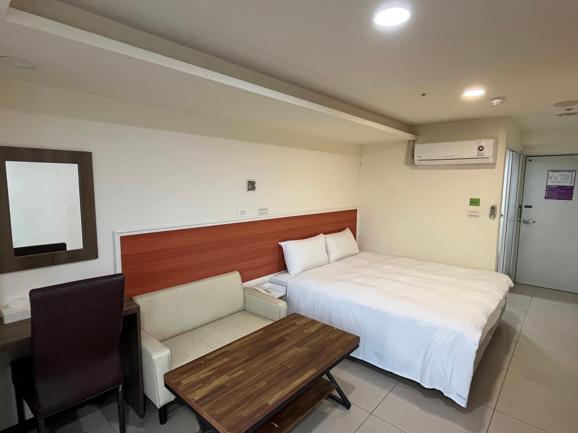 Yi Dian Yuan Hotel Csungli Kültér fotó