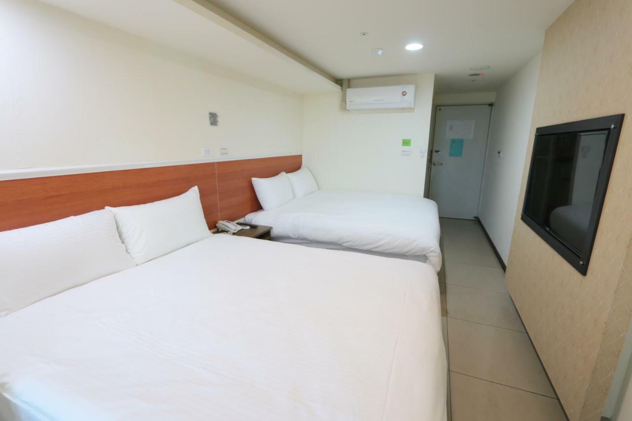 Yi Dian Yuan Hotel Csungli Kültér fotó